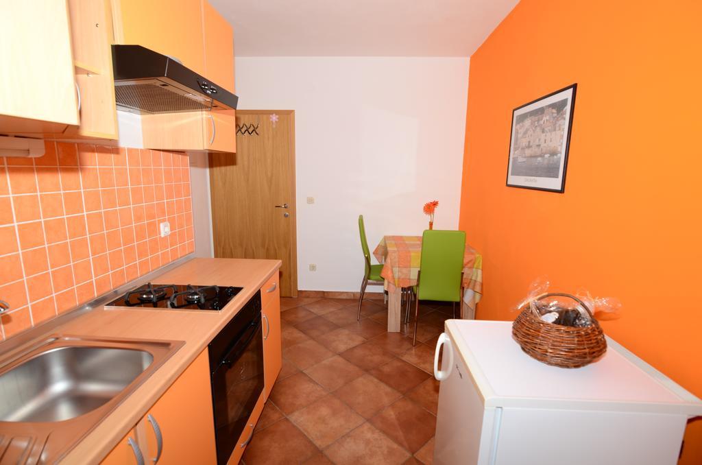 דירות פרימוסטן Apartman Milena מראה חיצוני תמונה